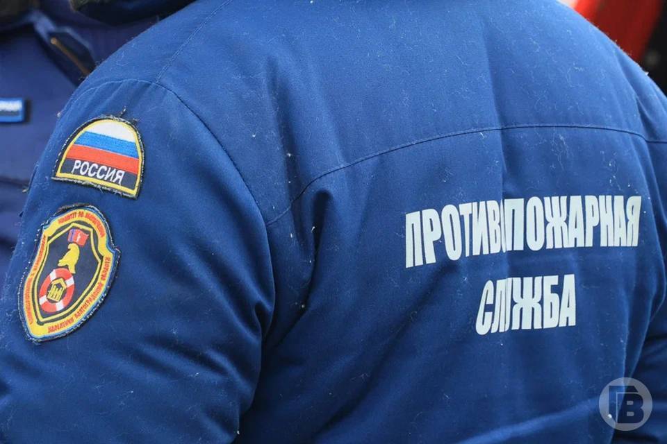 Кирпичный дом загорелся в СНТ «Техуглерод» Красноармейского района Волгограда