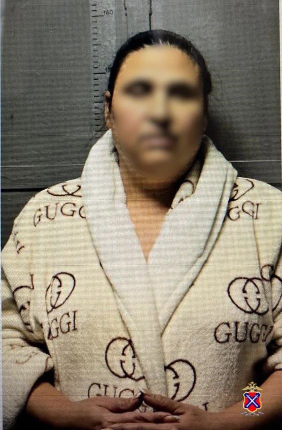 Волгоградские полицейские задержали подозреваемую, похитившую денежные средства у 86-летней пенсионерки Волгоградские полицейские задержали подозреваемую, похитившую денежные средства у 86-летней пенсионерки