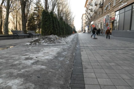 Еще чуть-чуть и от снега в Волгограде не останется и следа