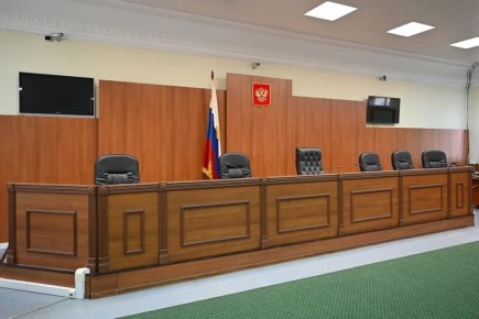 Штраф в размере 10 тысяч рублей суд назначил волгоградцу за самовольное подключение к общедомовым электросетям