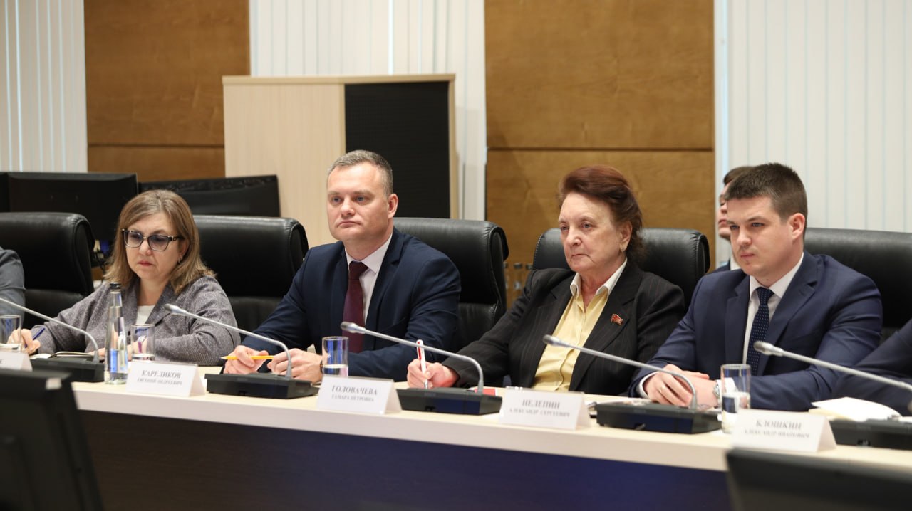 Губернатор Волгоградской области Герой России Андрей Бочаров выступил с инициативой открыть специальный счет для сбора средств на строительство мемориала, посвященного подвигу защитников Отечества – участников СВО Губернатор Волгоградской области Герой России Андрей Бочаров выступил с инициативой открыть специальный счет для сбора средств на строительство мемориала, посвященного подвигу защитников Отечества – участников СВО