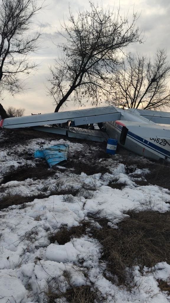 Самолет АН-2 совершил жесткую посадку на взлетно-посадочную площадку в Камышине Самолет АН-2 совершил жесткую посадку на взлетно-посадочную площадку в Камышине