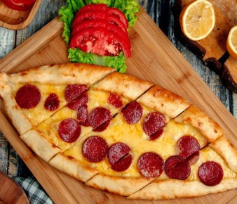Турецкая пицца: как приготовить пиде и удивить своих близких