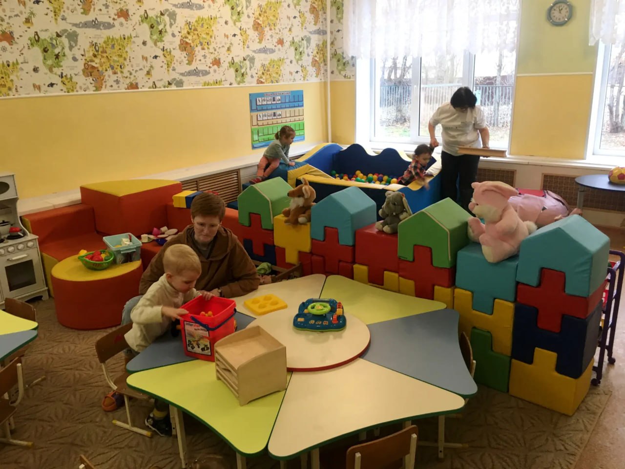 Более 130 единиц современного оборудования поступит в коррекционные школы Волгоградской области