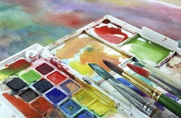 Как акварельные краски принесли успех художнику