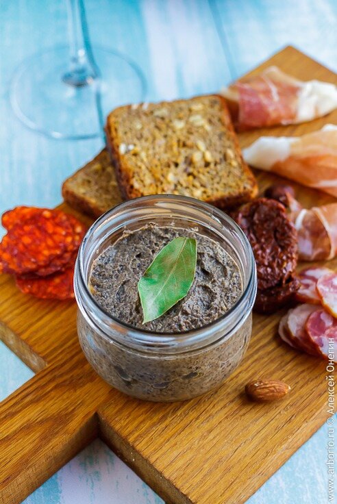 Нежный грибной паштет: идеальная закуска к любому случаю