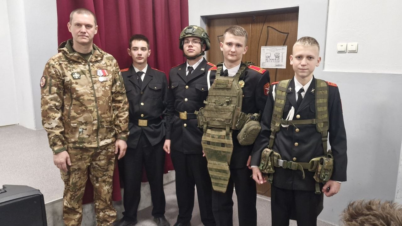 Побывали в гостях у кадетов МОУ СШ N°1 Побывали в гостях у кадетов МОУ СШ N°1