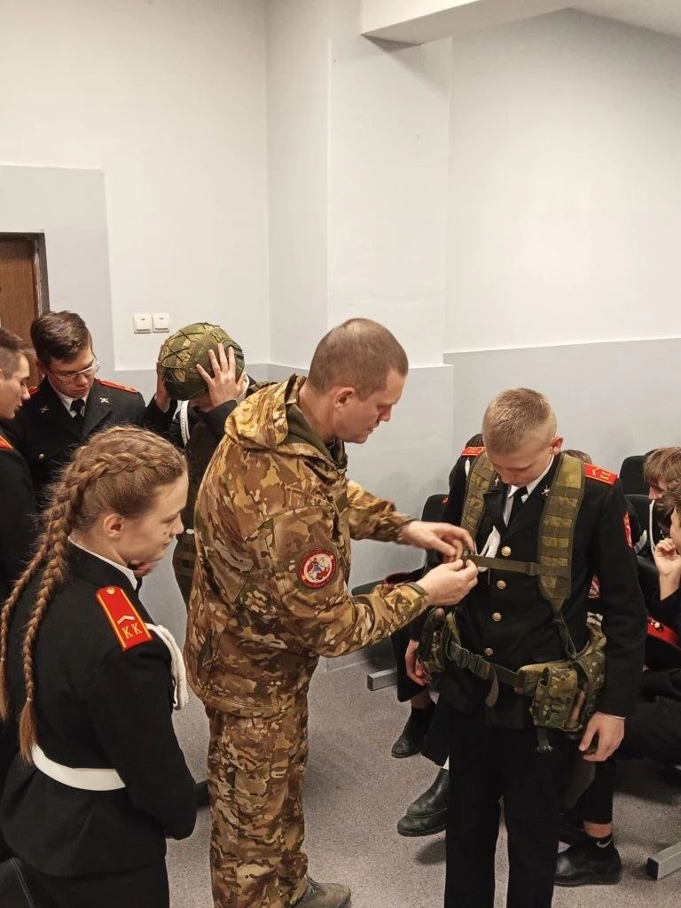 Побывали в гостях у кадетов МОУ СШ N°1 Побывали в гостях у кадетов МОУ СШ N°1