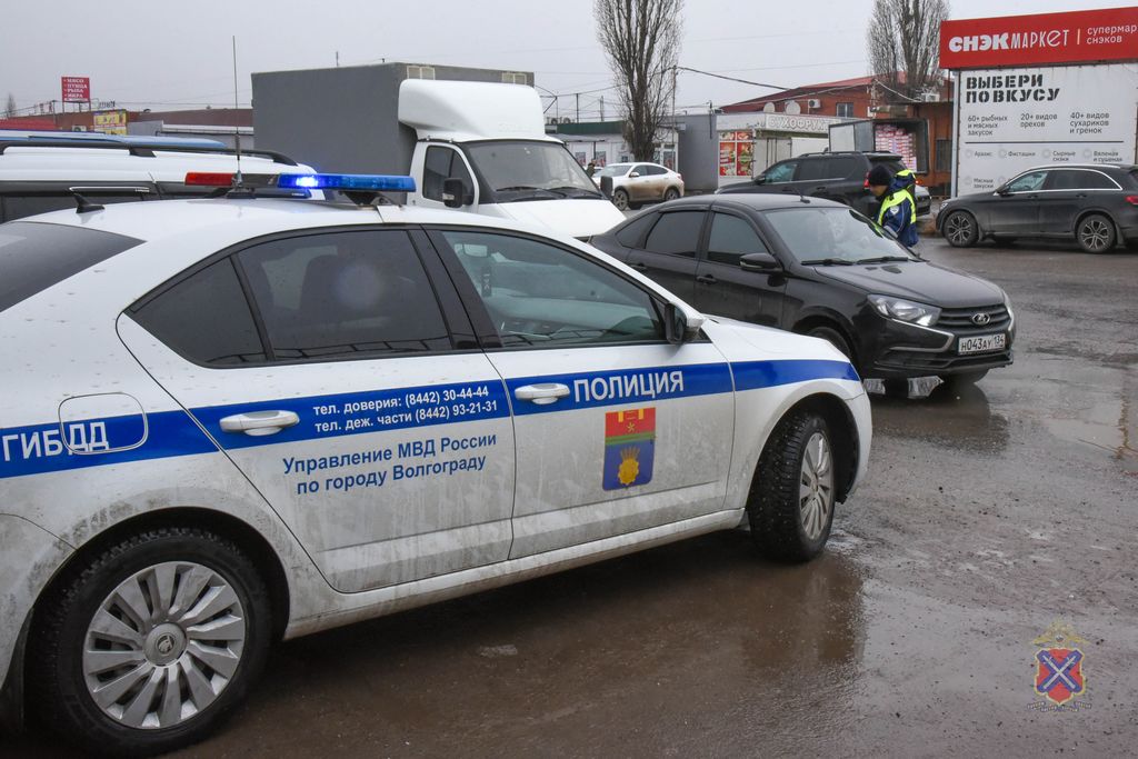 В Дзержинском районе Волгограда полицейские провели рейд по контролю за соблюдением миграционного законодательства В Дзержинском районе Волгограда полицейские провели рейд по контролю за соблюдением миграционного законодательства
