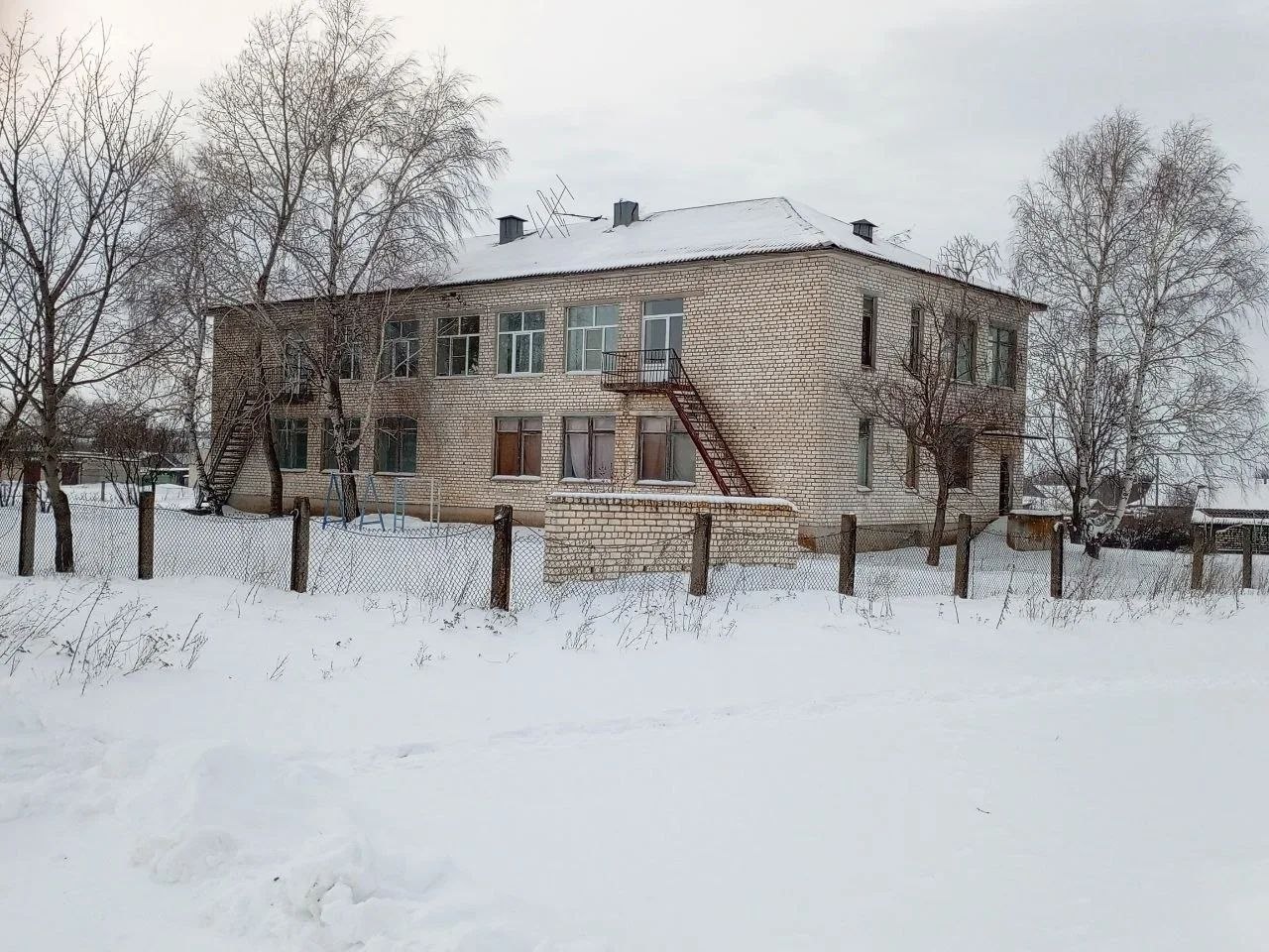 Прокуратура Жирновского района Волгоградской области через суд добилась отмены решения о ликвидации единственного детского сада в селе Новинка