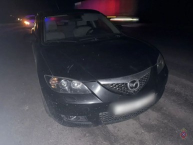 Под Волгоградом нетрезвый мужчина поехал за наркотиками на угнанной машине