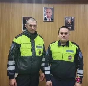 Полицейские помогли жительнице Волгоградской области справиться с проблемой на дороге