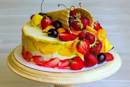 Неповторимый «Медовик»: традиционный десерт для вашего стола