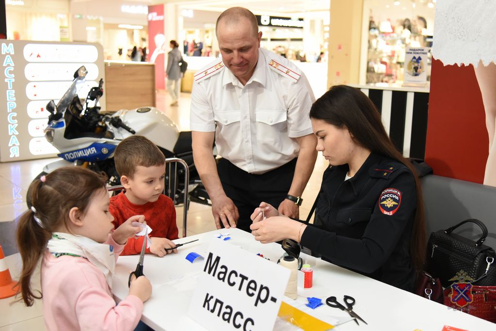В Волгограде прошла информационно-пропагандистская акция В Волгограде прошла информационно-пропагандистская акция