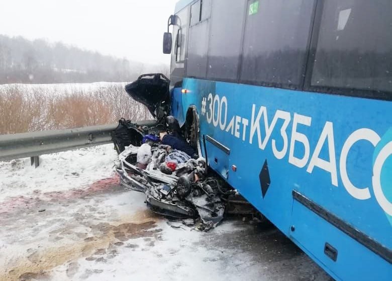 В Волгограде МЧС опровергло фейк о ДТП с рейсовым автобусом В Волгограде МЧС опровергло фейк о ДТП с рейсовым автобусом