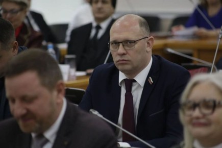 Сегодня с большим удовольствием поздравляем с днем рождения нашего депутата, председателя комитета гордумы по экологии и благоустройству Алексея Мастерова!