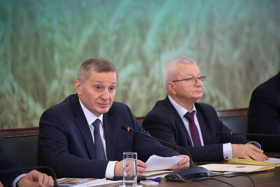 Волгоградская область готовится к весенним полевым работам Волгоградская область готовится к весенним полевым работам