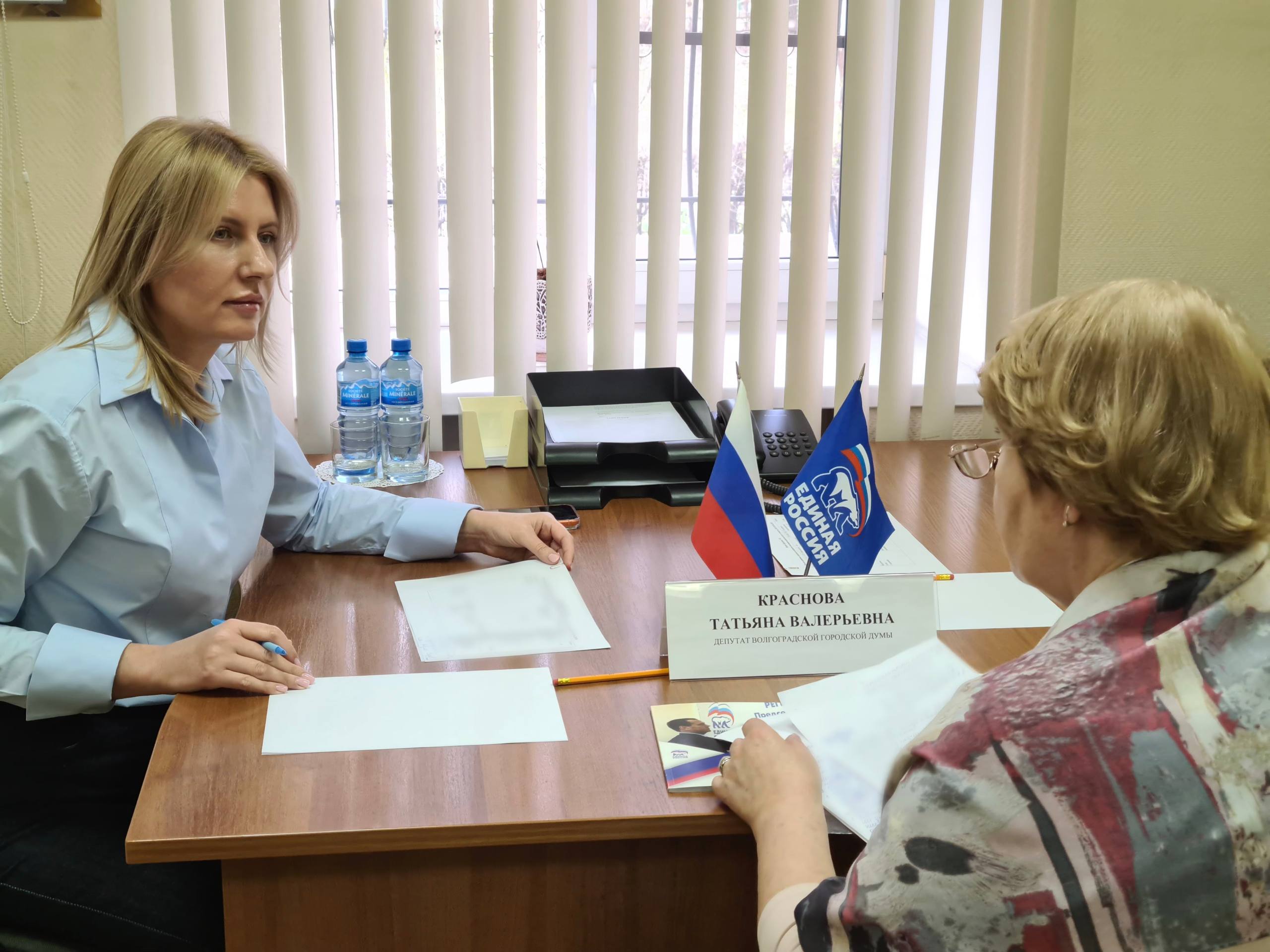 Встретилась с жителями в рамках Недели приёмов по вопросам ЖКХ, которую инициировала «Единая Россия»