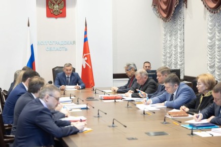 Губернатор Волгоградской области Андрей Бочаров поставил дополнительные задачи по обеспечению пожарной безопасности