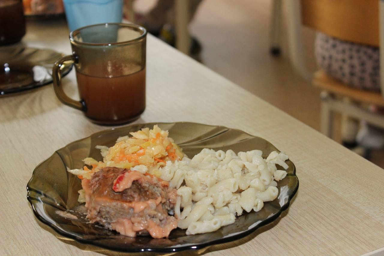 Светлана Казаченок приняла участие в мониторинге по организации питания в детском саду № 32 Дзержинского района города Волгограда Светлана Казаченок приняла участие в мониторинге по организации питания в детском саду № 32 Дзержинского района города Волгограда