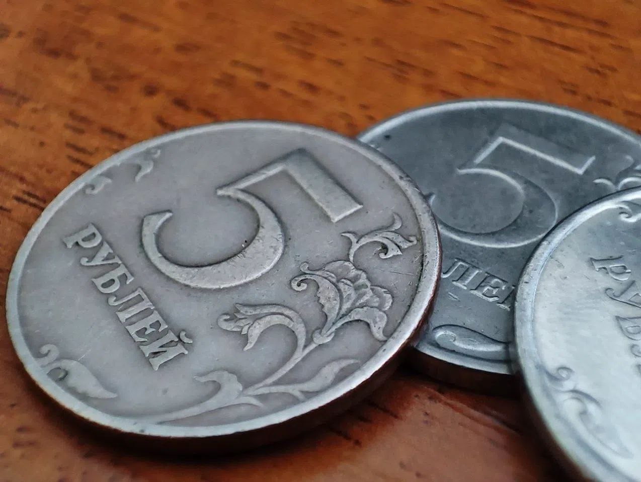 Волгоградцы смогут обменять монеты на купюры до 18 апреля