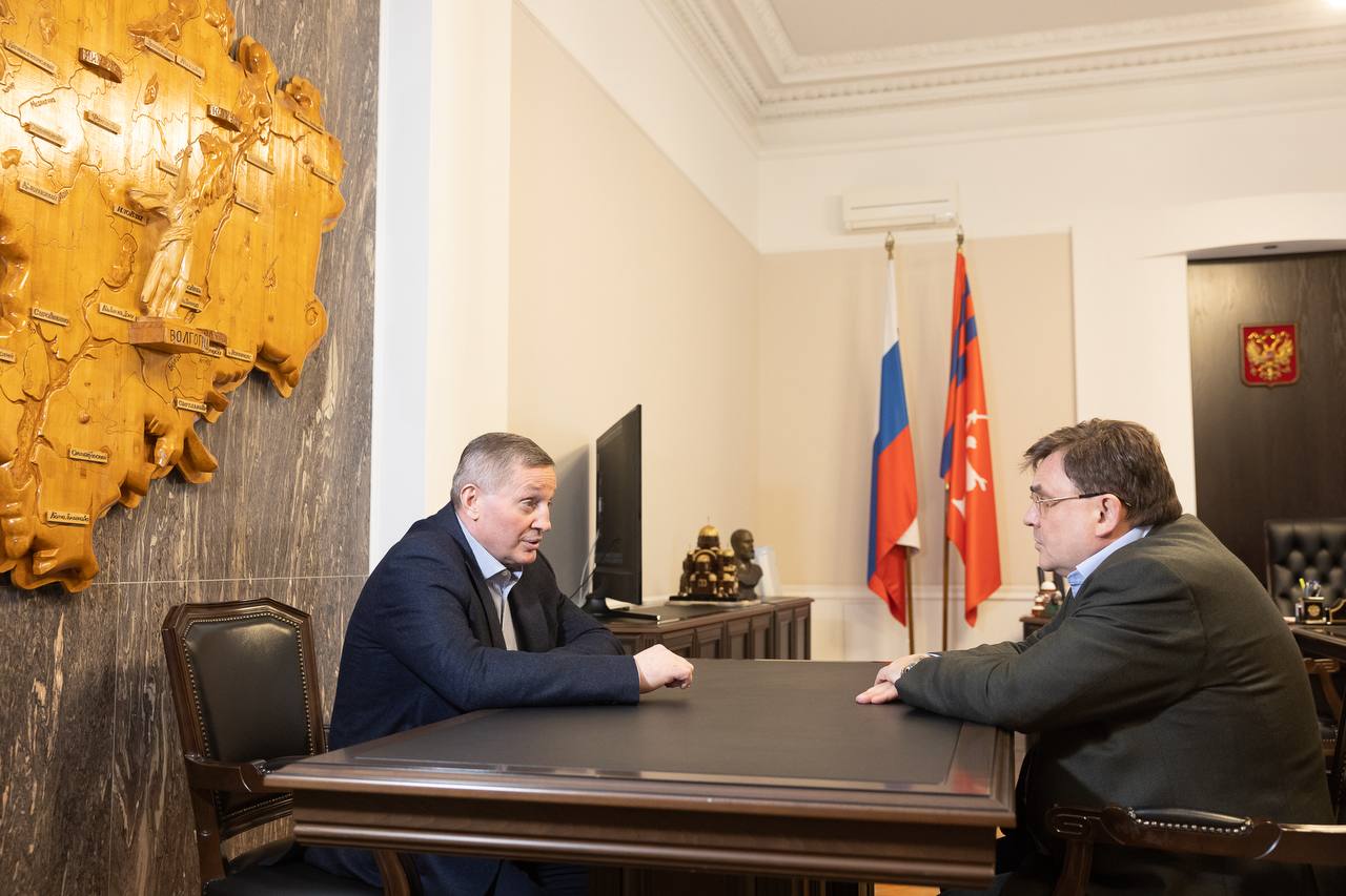 Губернатор Волгоградской области Андрей Бочаров провел рабочую встречу с Министром юстиции Российской Федерации Константином Чуйченко