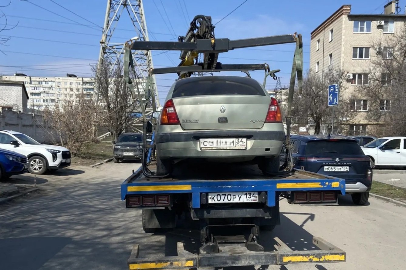 Волгоградец выплатил алименты после расставания с любимой машиной