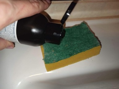 Почему перекись водорода — ваш незаменимый помощник в уборке