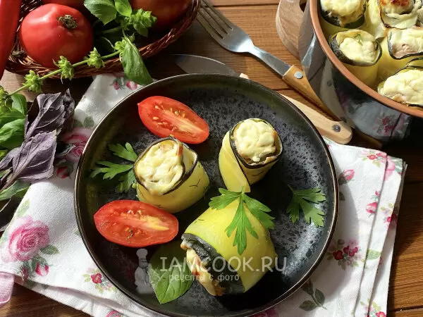 Нежные рулетики из кабачков с фаршем: простое и изысканное блюдо для летнего обеда