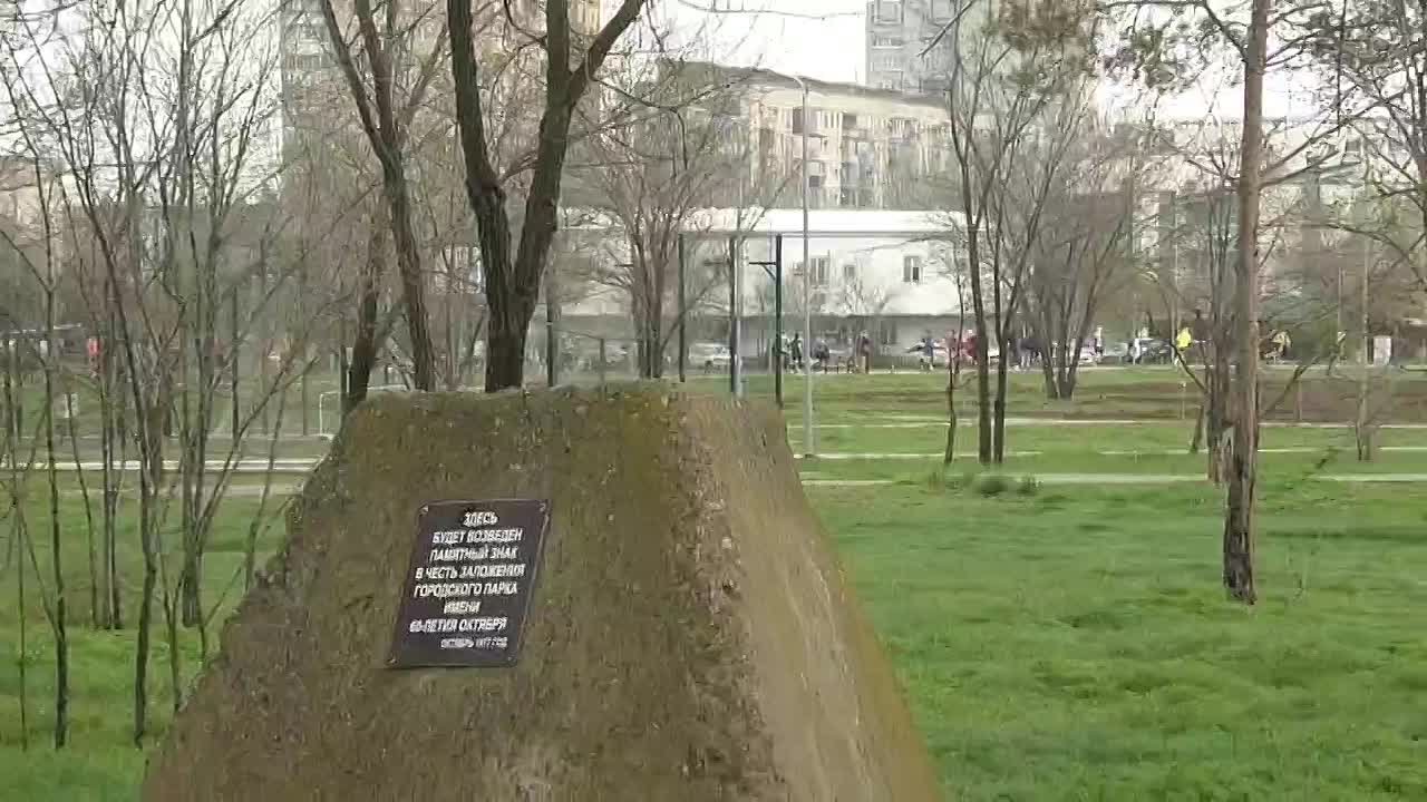 Забеги на 5 и 10 километров, ярмарка фантастической литературы, косплей-парад – эти и другие активности объединил сегодня фестиваль «Фантастик фест»