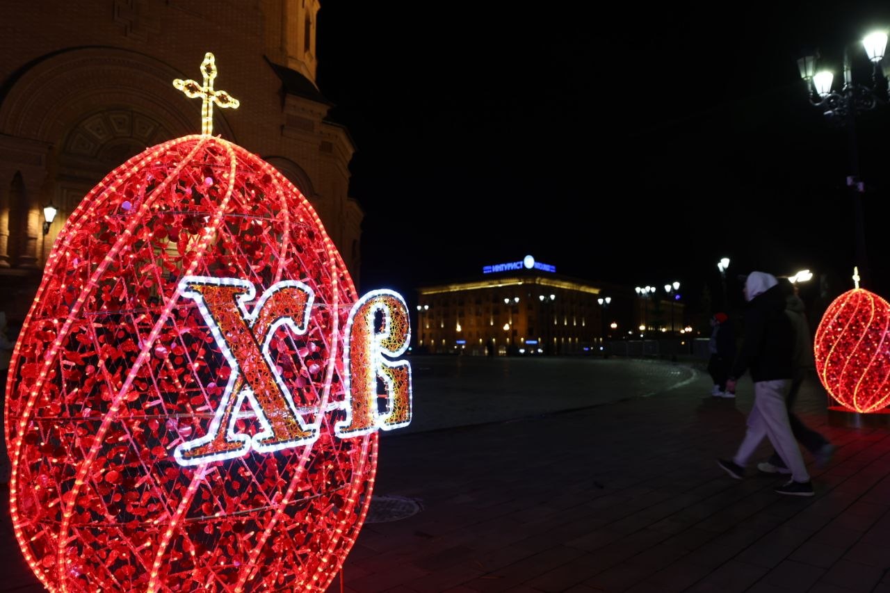 Богослужения в православных храмах региона собрали сегодня тысячи верующих, встречающих Светлое Христово Воскресение Богослужения в православных храмах региона собрали сегодня тысячи верующих, встречающих Светлое Христово Воскресение