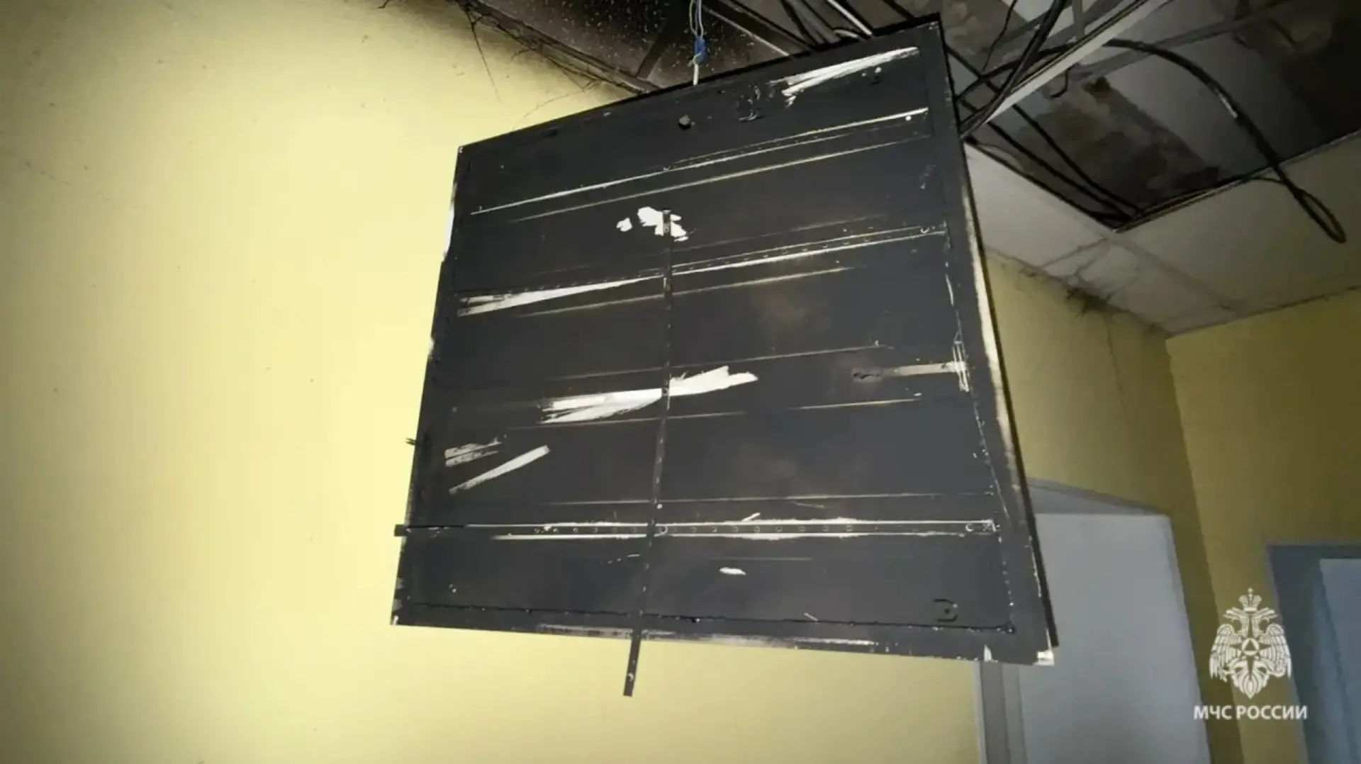 Короткое замыкание электроосвещения стало причиной трех пожаров