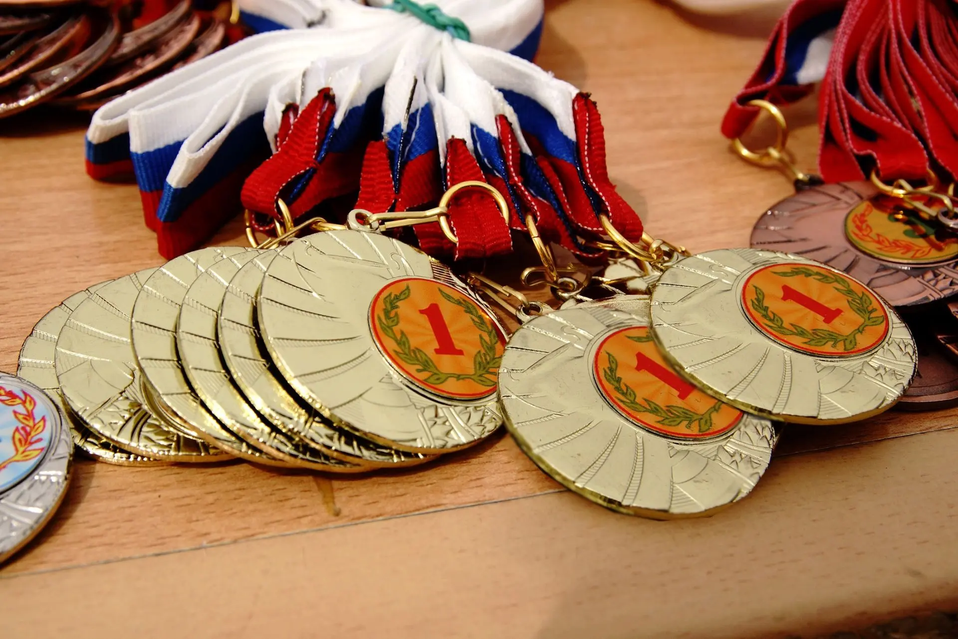 На заседании профильной Правительственной комиссии под председательством зампреда Правительства РФ Дмитрия Чернышенко министр спорта РФ Михаил Дегтярёв представил рейтинг регионов в сфере спорта за 2025 год