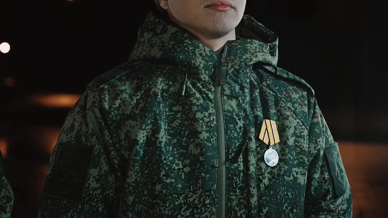 Прикрой Родину своим крылом!