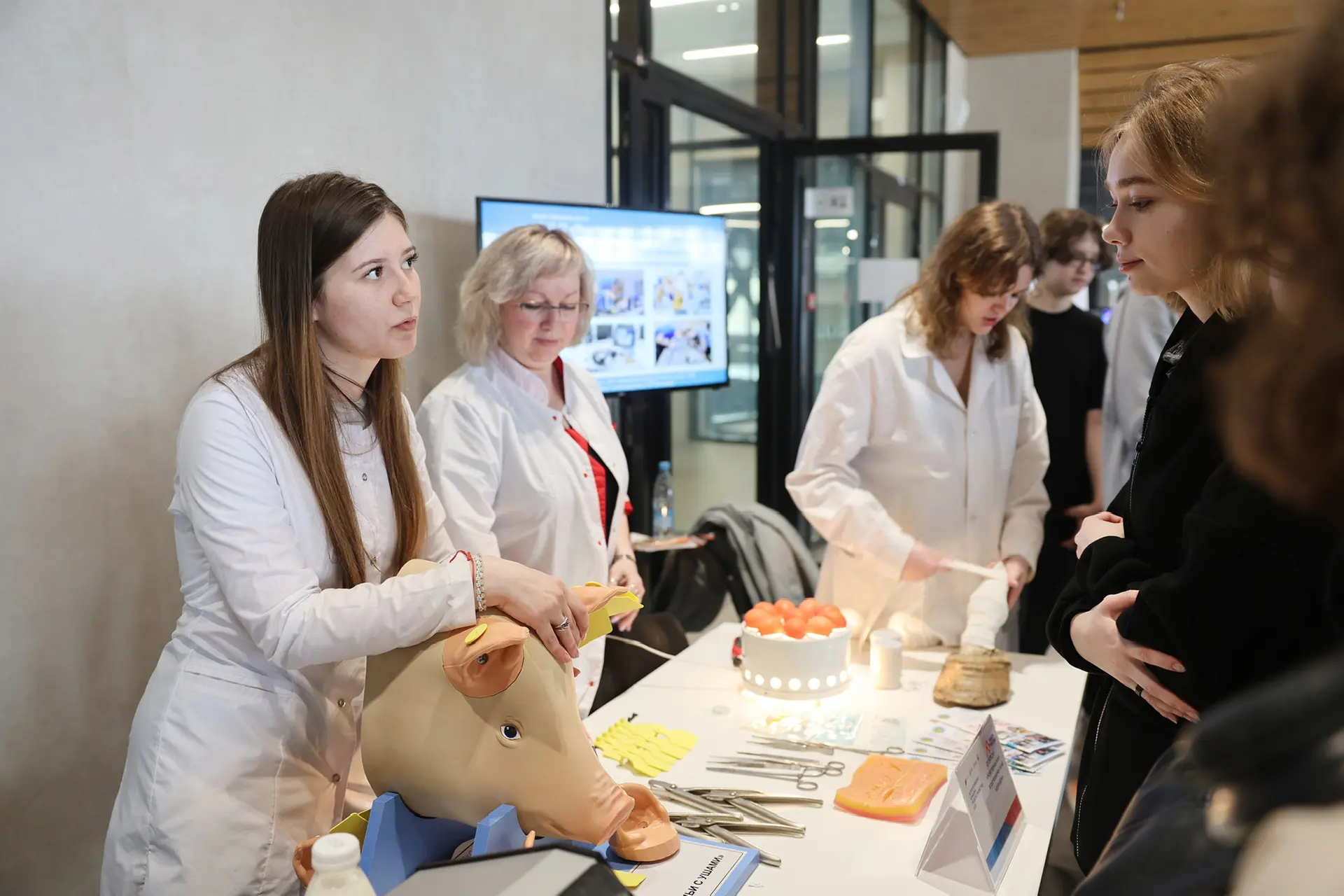 За 3 года благодаря всероссийской ярмарке трудоустройства работу нашли около 400 тыс За 3 года благодаря всероссийской ярмарке трудоустройства работу нашли около 400 тыс