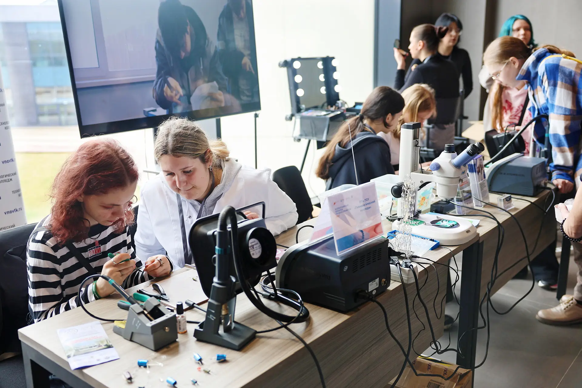 За 3 года благодаря всероссийской ярмарке трудоустройства работу нашли около 400 тыс За 3 года благодаря всероссийской ярмарке трудоустройства работу нашли около 400 тыс