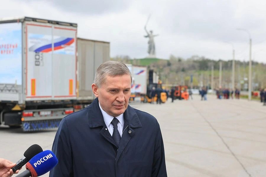 Волгоградская область направила в Дагестан 300 тонн гуманитарного груза Волгоградская область направила в Дагестан 300 тонн гуманитарного груза