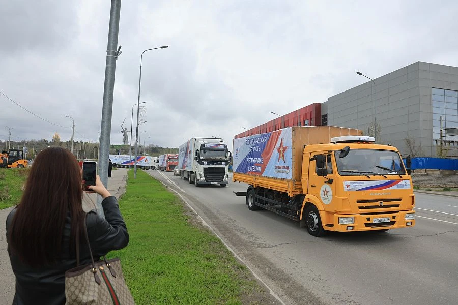 Волгоградская область направила в Дагестан 300 тонн гуманитарного груза Волгоградская область направила в Дагестан 300 тонн гуманитарного груза