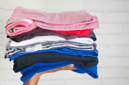 Правила совместной стирки: белые против цветных вещей