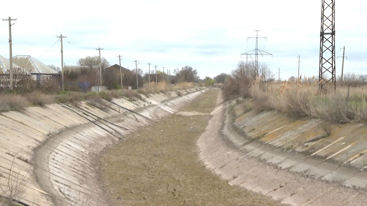 Без воды в жаркий сезон боятся остаться жители Береславки Волгоградской области Без воды в жаркий сезон боятся остаться жители Береславки Волгоградской области