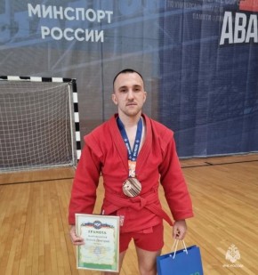 Волгоградский огнеборец завоевал бронзу