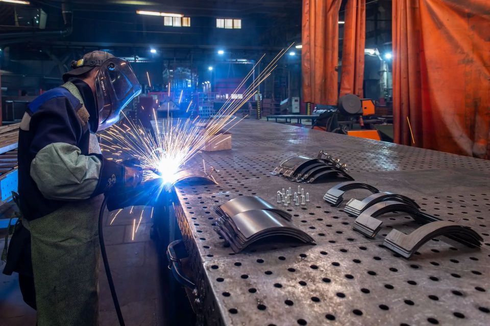 � ���������� ������� ����� �������� ������ � ���������, �������� � �����������