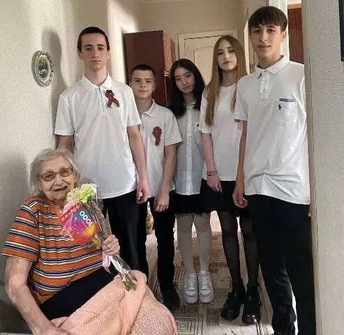 � ���������� �������� 100-������ ������ ��������� ���� ����������� ������������ ���������