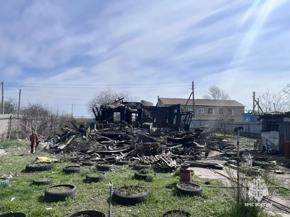 10-������ ������� ���� ���� 4-������ ������ �� �������� �������� ���� � ���� ������� �������������� ������ ������������� �������, �������� �� ��� ������ �� �������