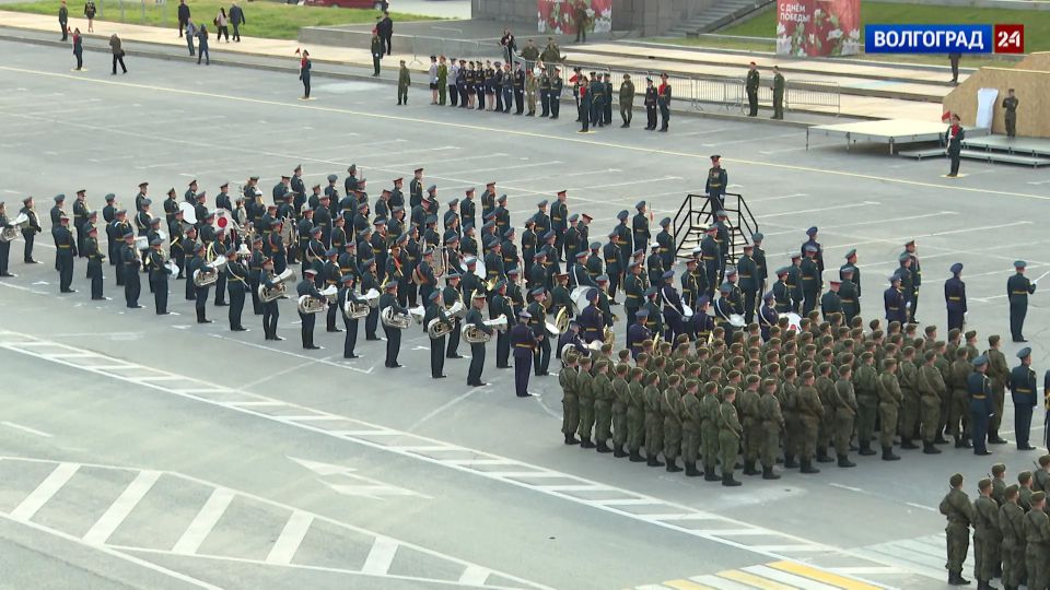 Вторая репетиция Парада Победы состоялась в Волгограде