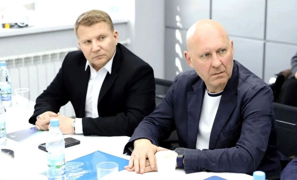 Волгоградские парламентарии обсудили реализацию прорывных инвестпроектов с внедрением современных технологий в области металлургии, направленных на импортозамещение Волгоградские парламентарии обсудили реализацию прорывных инвестпроектов с внедрением современных технологий в области металлургии, направленных на импортозамещение