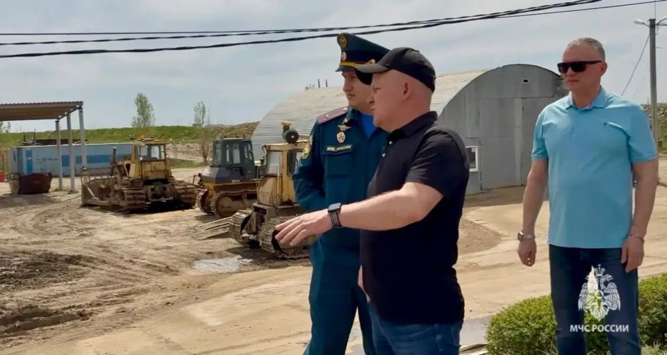 Тренировка по ликвидации возгорания на полигоне