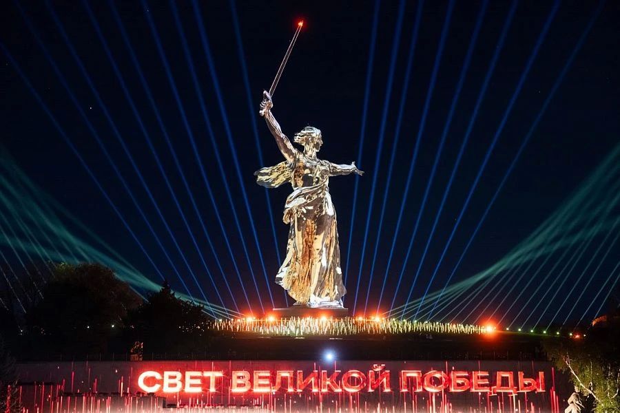 «Свет Великой Победы» на Мамаевом кургане покажут в прямом эфире: где смотреть трансляцию