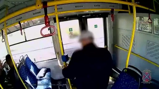 В Волгограде наркосбытчика разыскали по забытой в троллейбусе упаковке марихуаны