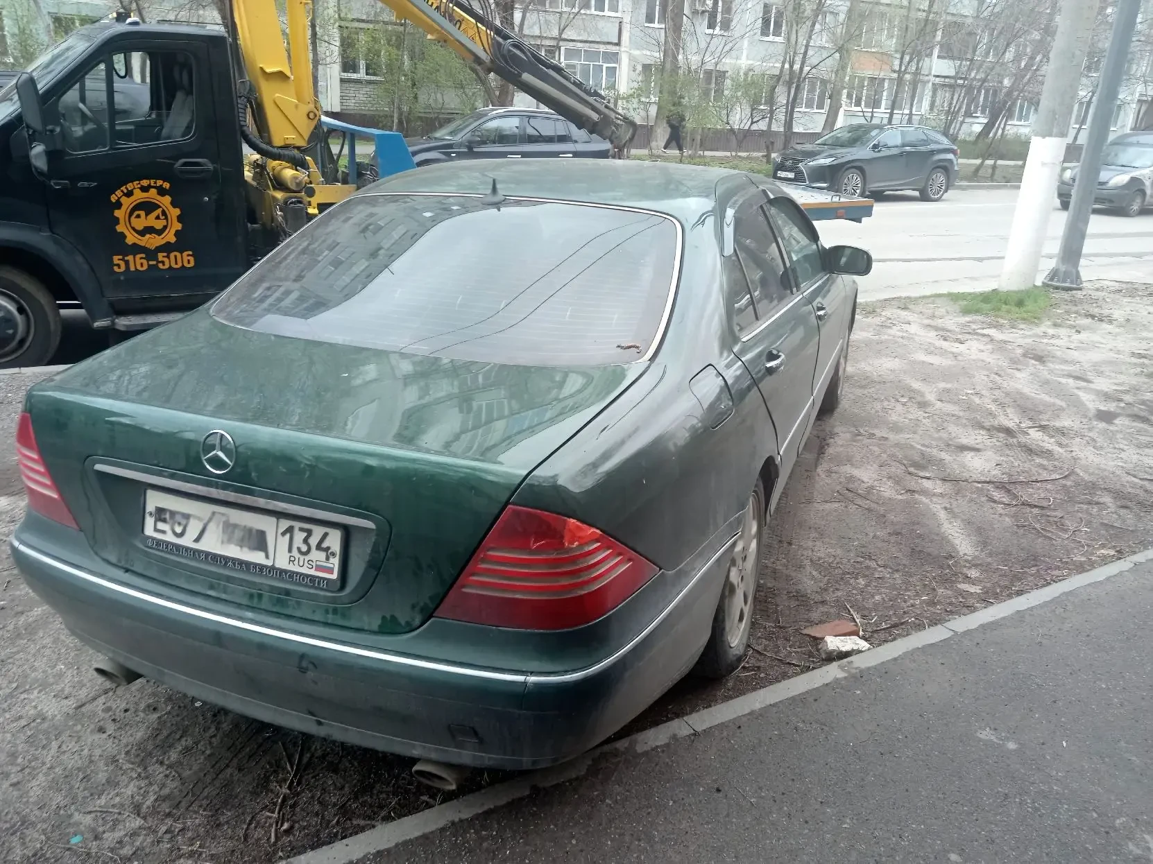 Волгоградец лишился Mercedes-Benz S 320 за долги на 240 тысяч рублей